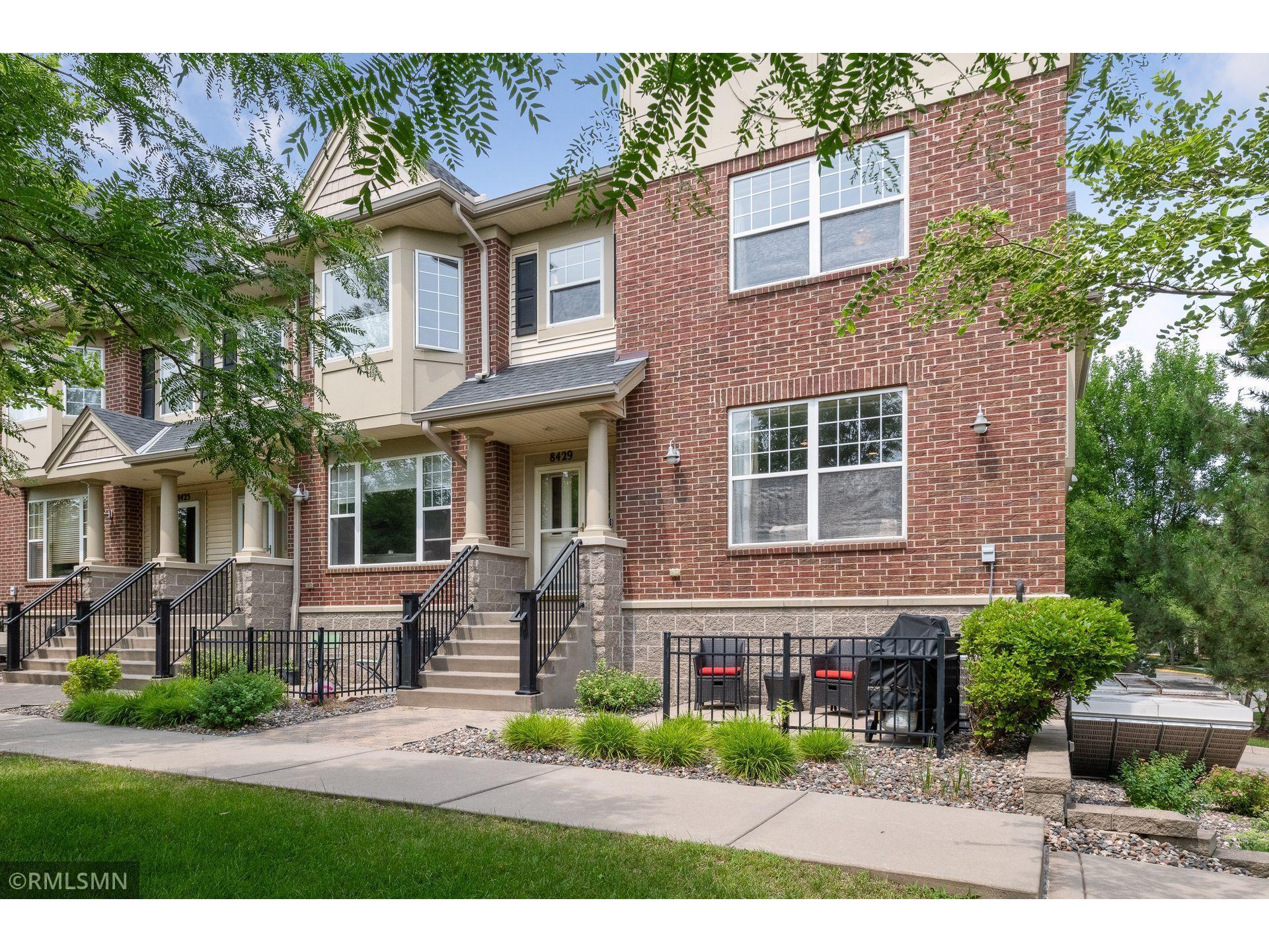 8429 Townsend Drive, Eden Prairie, MN 55344 MLS 6070847 Edina Realty