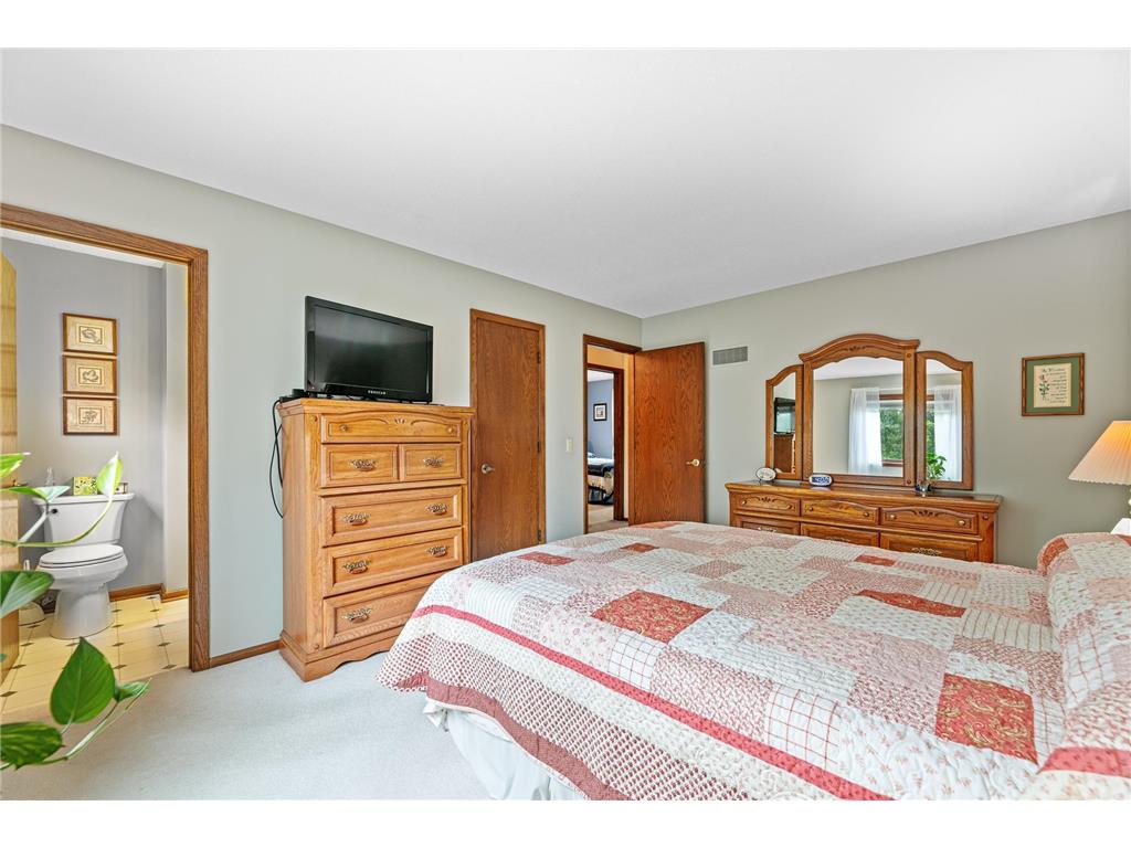 843 37th Street SE Buffalo MN 55313 6765967 image16