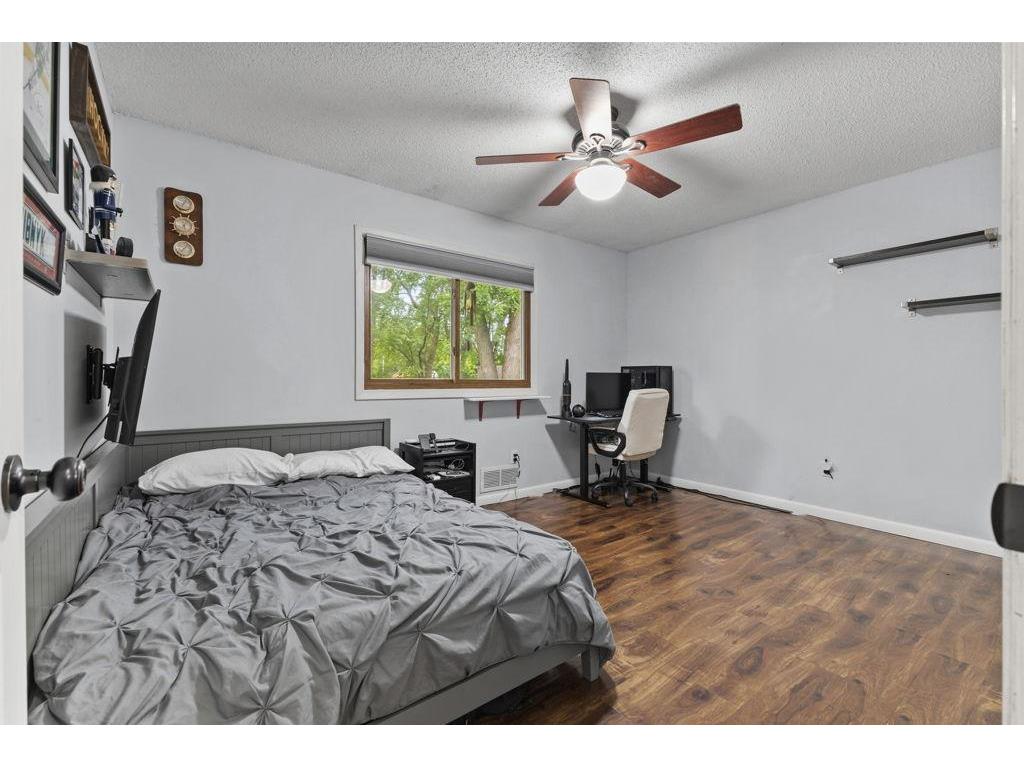 8430 Hiawatha Avenue Eden Prairie MN 55347 7091765 image15