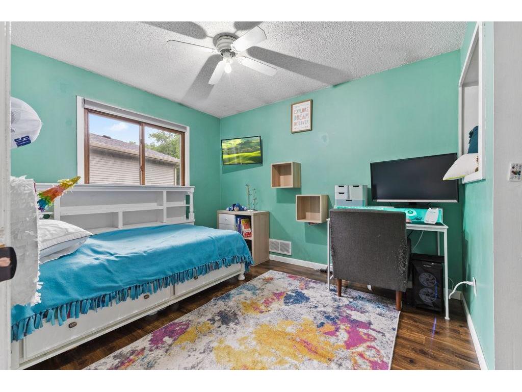 8430 Hiawatha Avenue Eden Prairie MN 55347 7091765 image16
