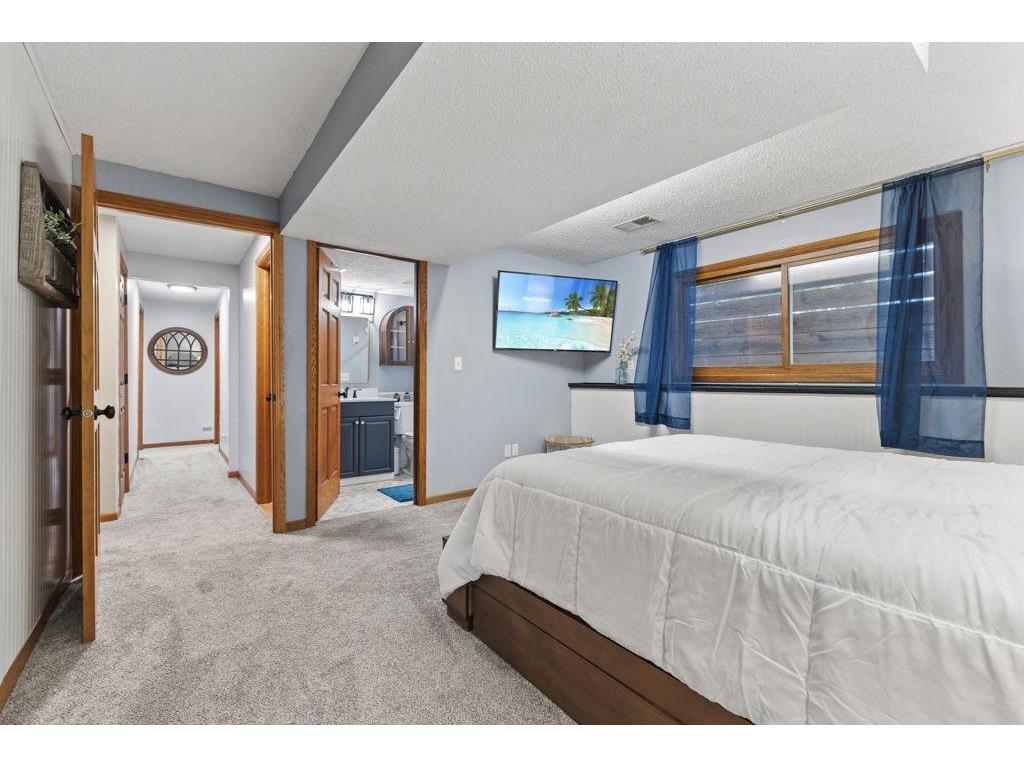 8430 Hiawatha Avenue Eden Prairie MN 55347 7091765 image23