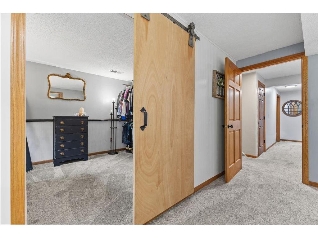 8430 Hiawatha Avenue Eden Prairie MN 55347 7091765 image24