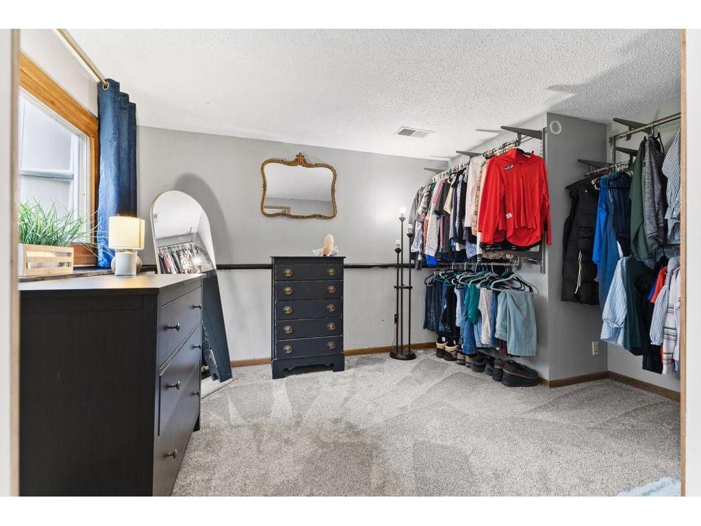 8430 Hiawatha Avenue Eden Prairie MN 55347 7091765 image25