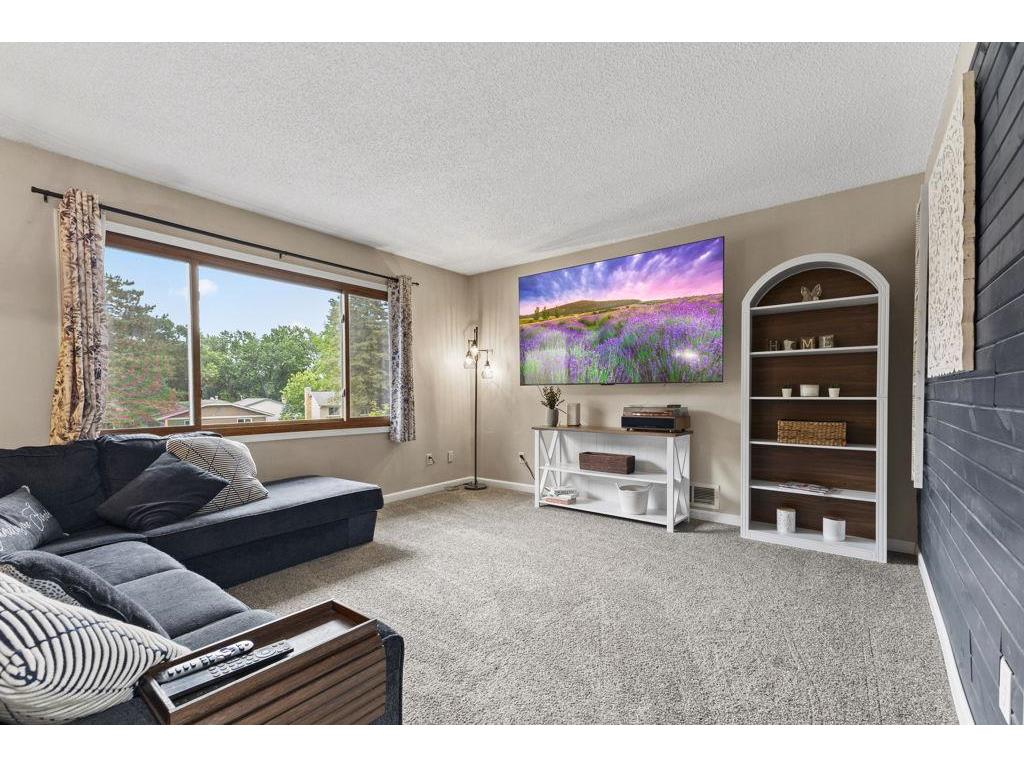 8430 Hiawatha Avenue Eden Prairie MN 55347 7091765 image8