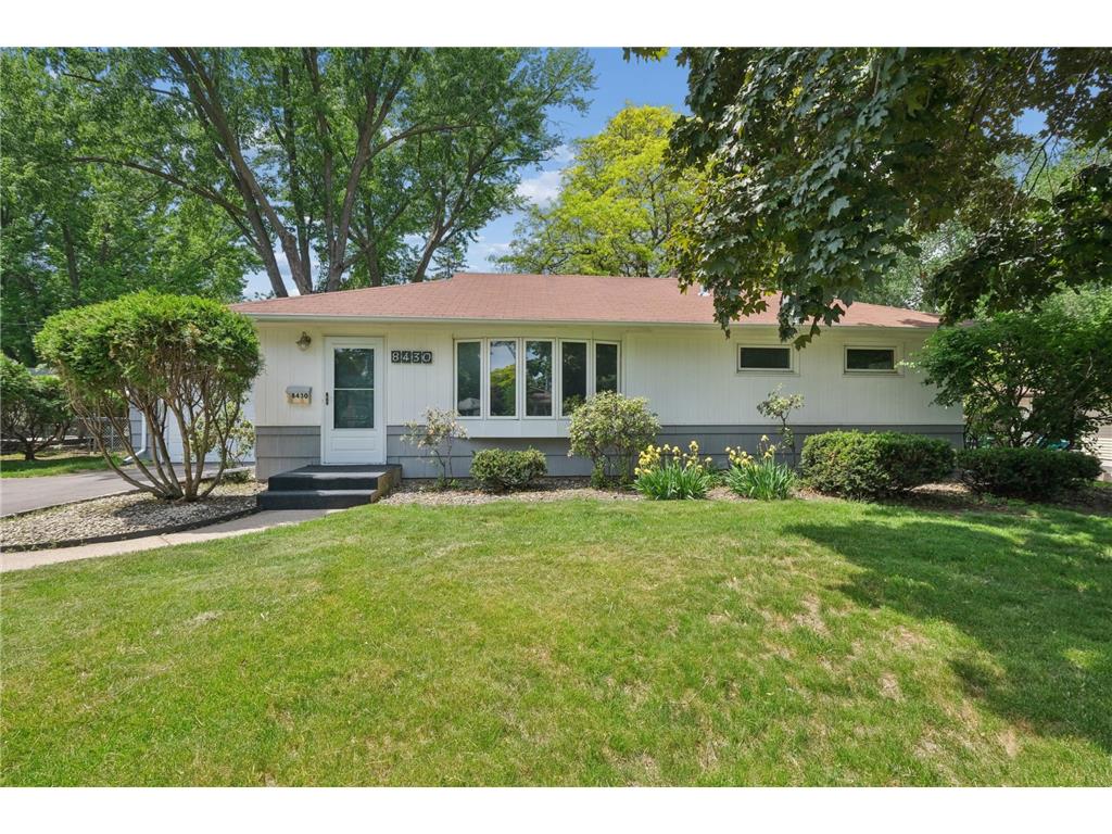 8430 Knox Avenue S Bloomington MN 55431 7083287 image1