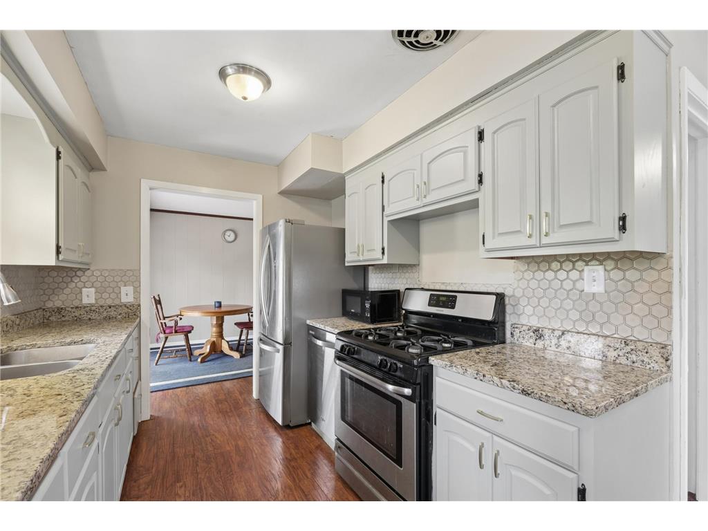 8430 Knox Avenue S Bloomington MN 55431 7083287 image10