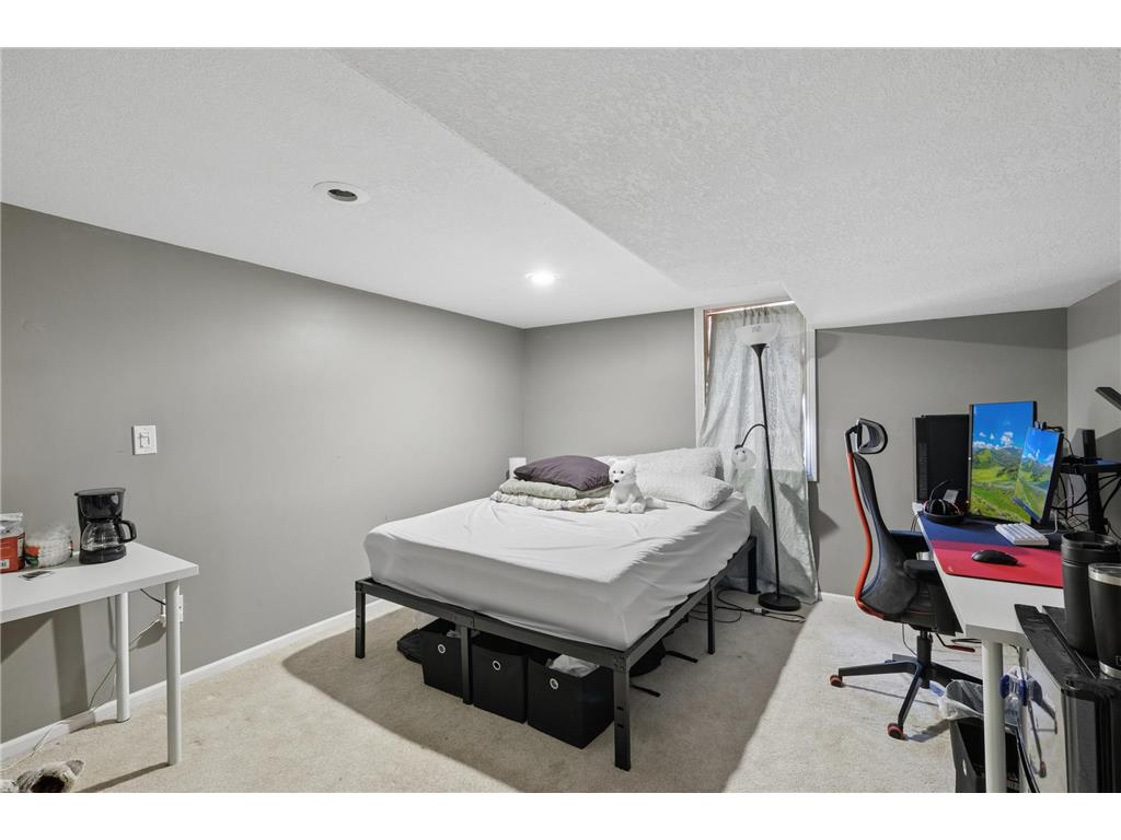 8430 Knox Avenue S Bloomington MN 55431 7083287 image17