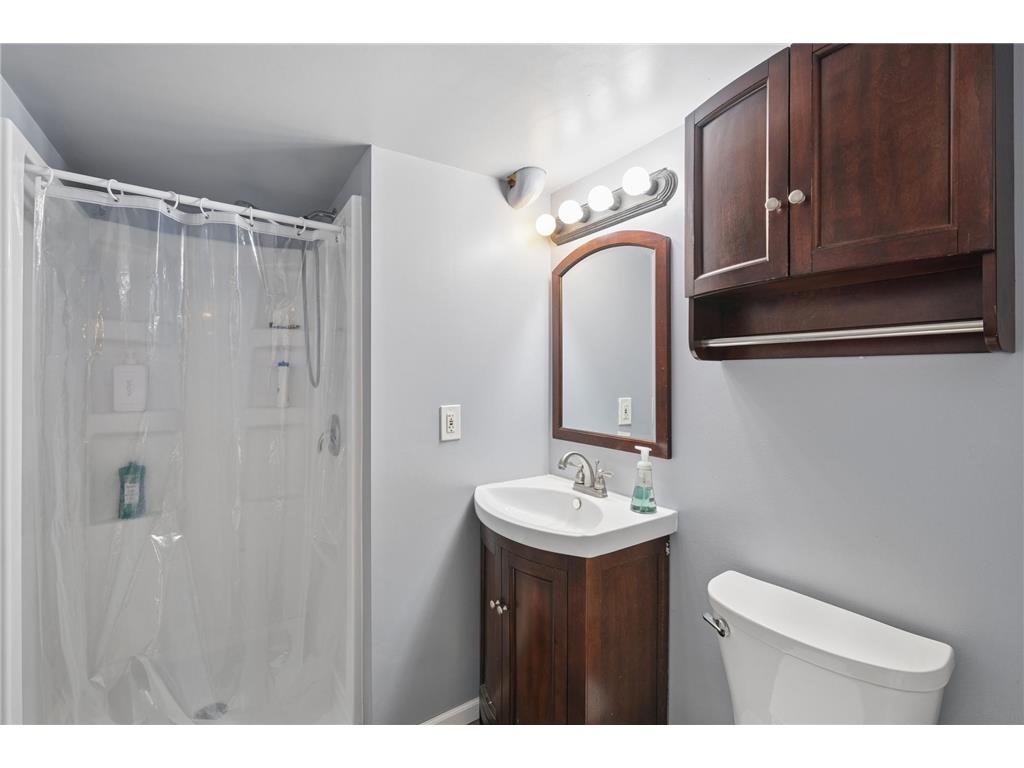 8430 Knox Avenue S Bloomington MN 55431 7083287 image18