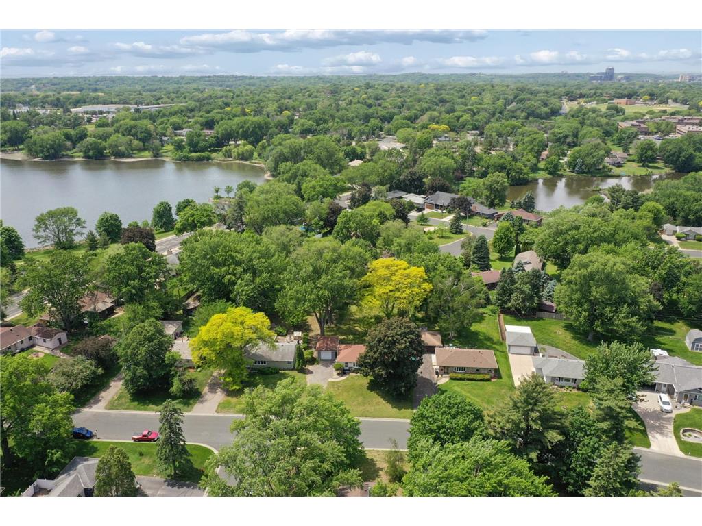 8430 Knox Avenue S Bloomington MN 55431 7083287 image29