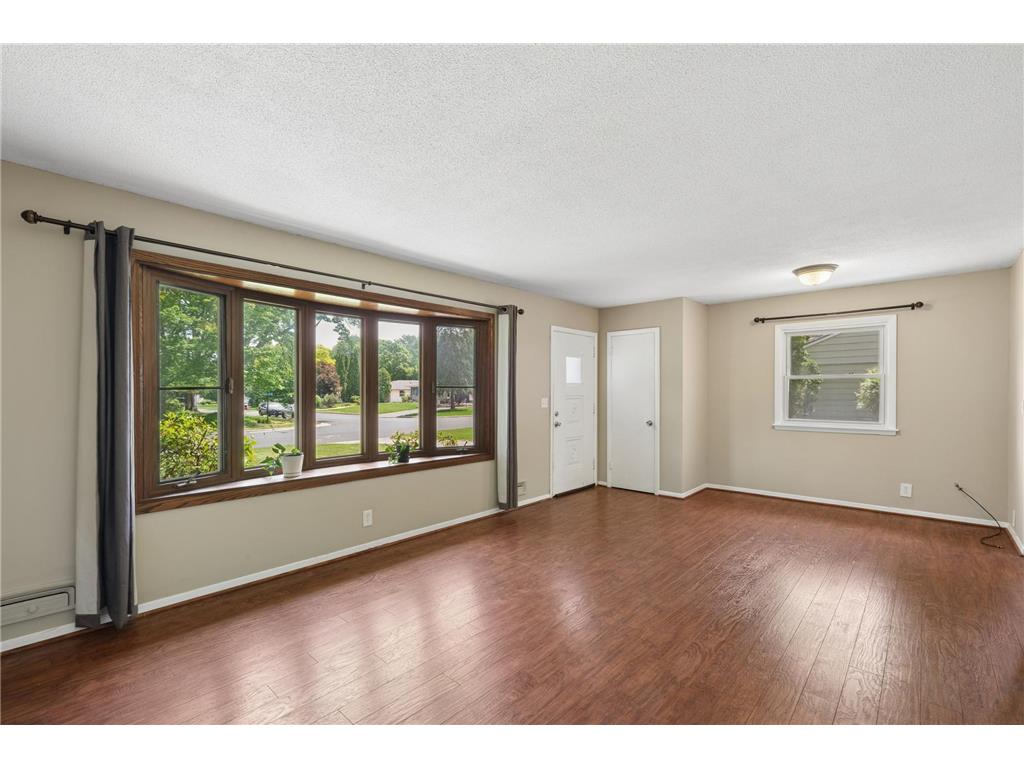 8430 Knox Avenue S Bloomington MN 55431 7083287 image5