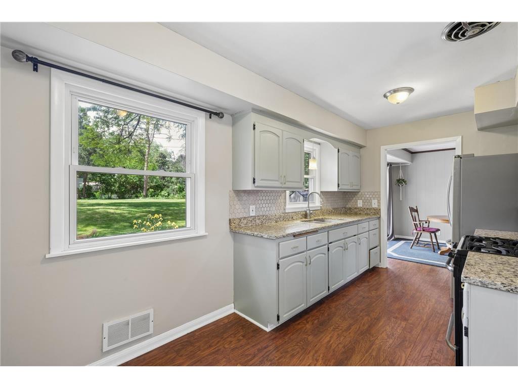 8430 Knox Avenue S Bloomington MN 55431 7083287 image9