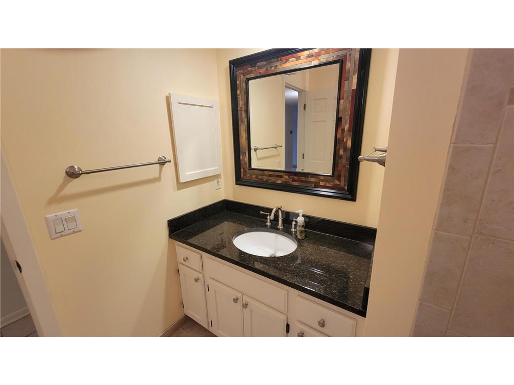 8430 Pennsylvania Road #109 Bloomington MN 55438 6743360 image10