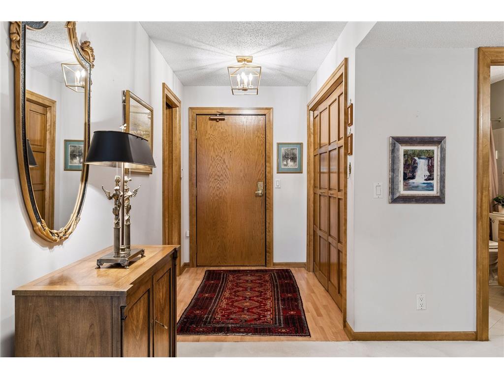8430 Pennsylvania Road #113 Bloomington MN 55438 7044726 image2
