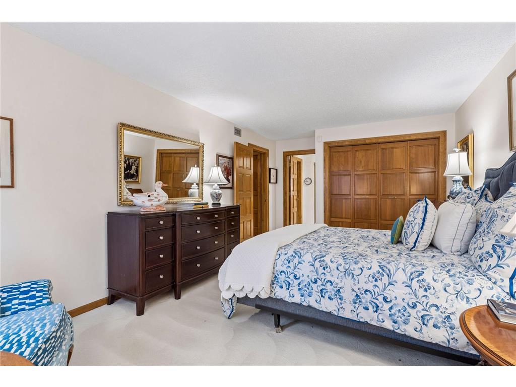 8430 Pennsylvania Road #113 Bloomington MN 55438 7044726 image25
