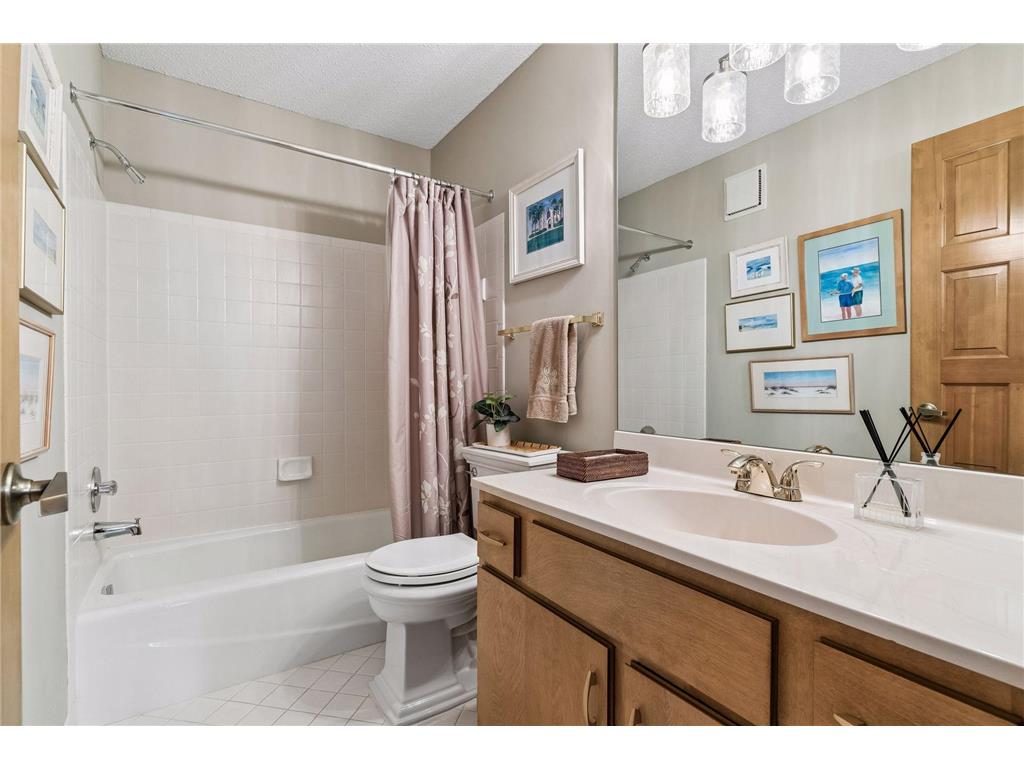 8430 Pennsylvania Road #113 Bloomington MN 55438 7044726 image32