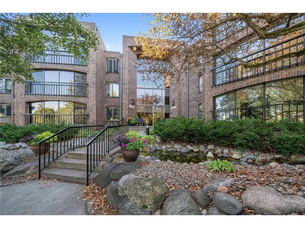 8430 Pennsylvania Road #209 Bloomington MN 55438 6595103 image1