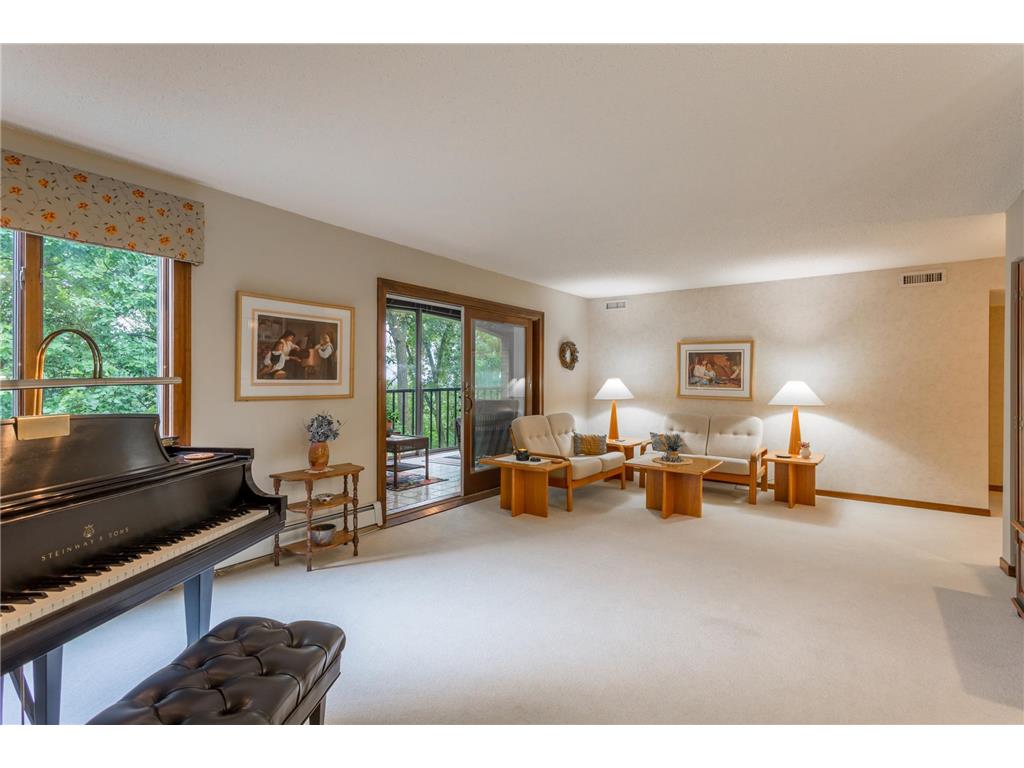 8430 Pennsylvania Road #214 Bloomington MN 55438 6787217 image1