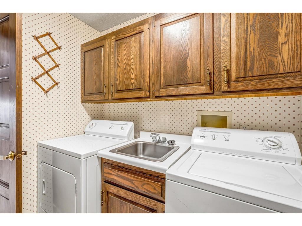 8430 Pennsylvania Road #216 Bloomington MN 55438 7020047 image23