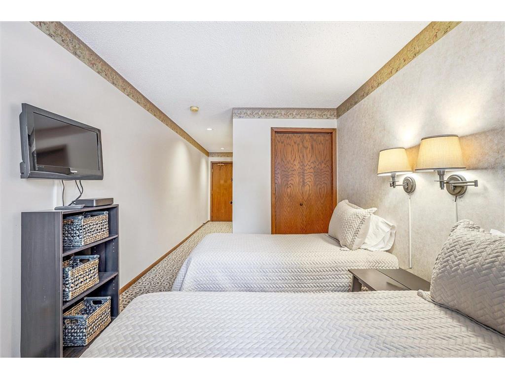 8430 Pennsylvania Road #216 Bloomington MN 55438 7020047 image65