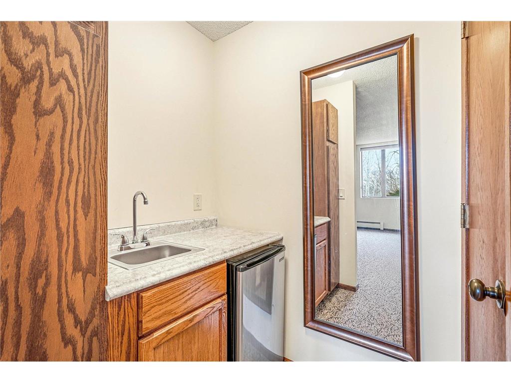 8430 Pennsylvania Road #216 Bloomington MN 55438 7020047 image69