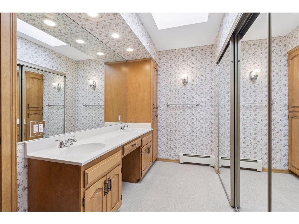 8430 Pennsylvania Road #311 Bloomington MN 55438 7028998 image25