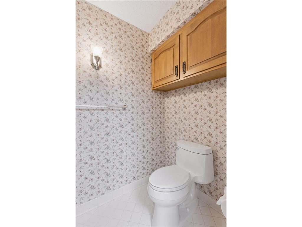 8430 Pennsylvania Road #311 Bloomington MN 55438 7028998 image27