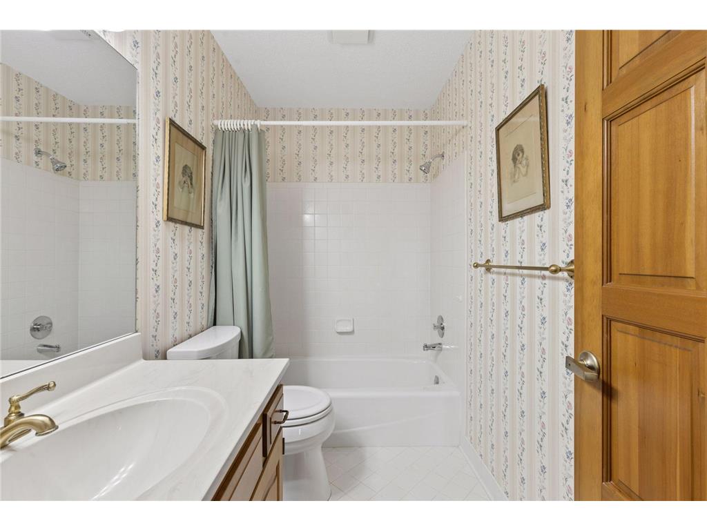 8430 Pennsylvania Road #311 Bloomington MN 55438 7028998 image34