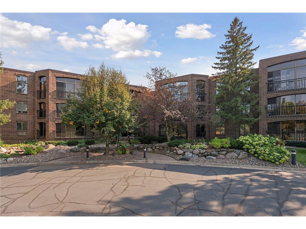 8430 Pennsylvania Road #311 Bloomington MN 55438 7028998 image59