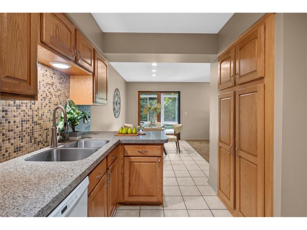 8432 W 100th Street Bloomington MN 55438 7093867 image10