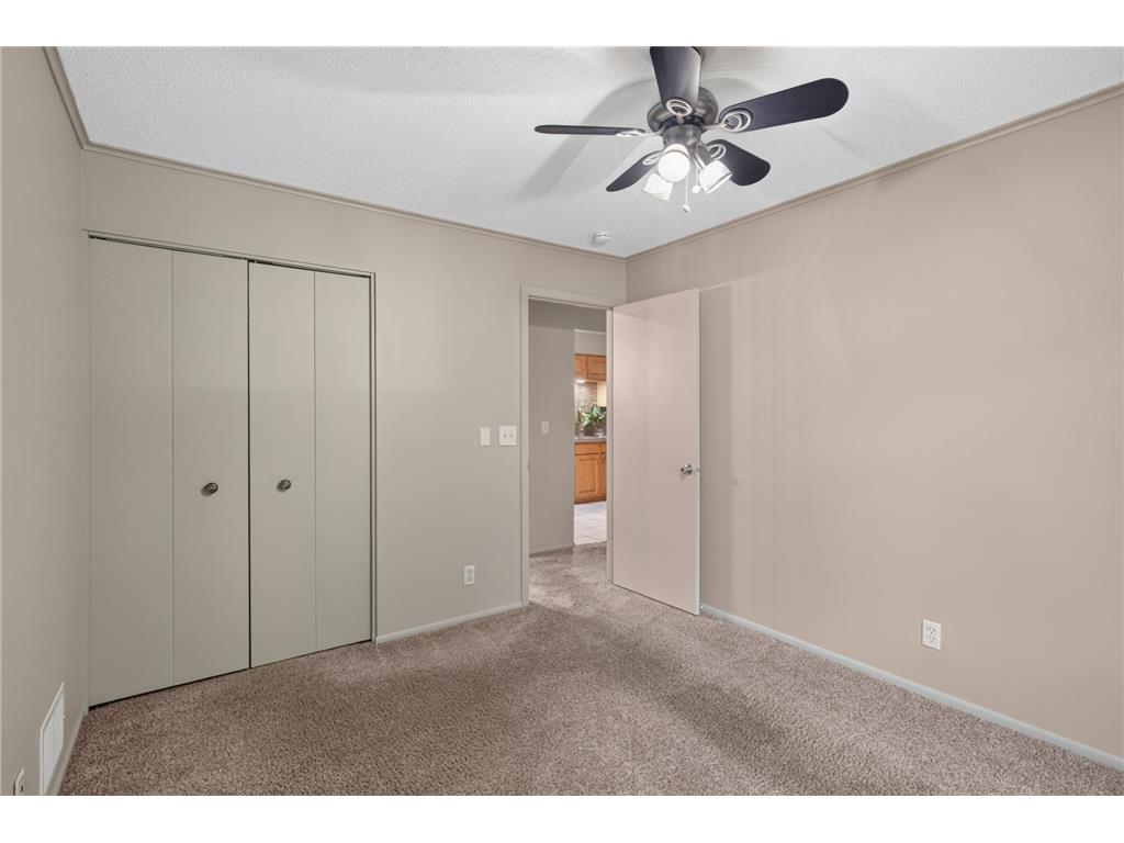 8432 W 100th Street Bloomington MN 55438 7093867 image12