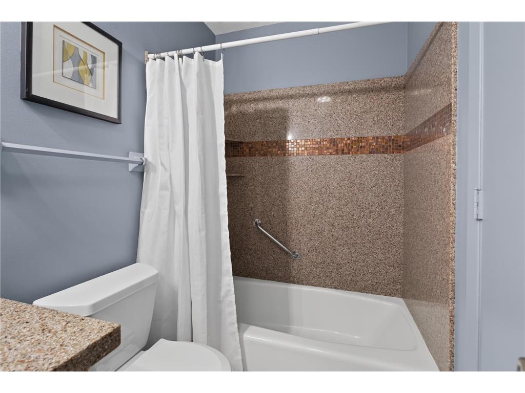 8432 W 100th Street Bloomington MN 55438 7093867 image15