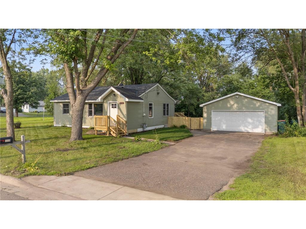 8433 E River Road NW Coon Rapids MN 55433 6766708 image1