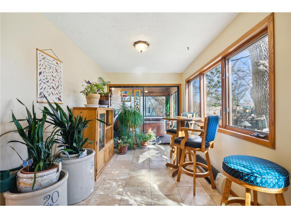 8433 Kennedy Memorial Drive, Saint Bonifacius, MN, 55375 MLS 6492494