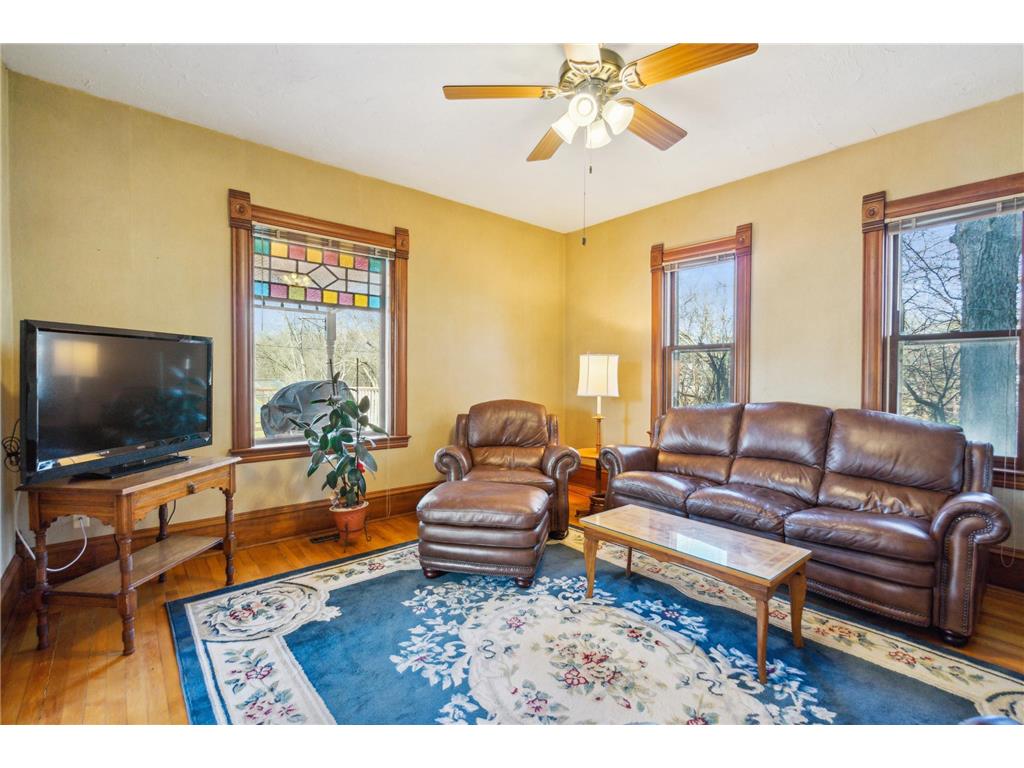 8433 Kennedy Memorial Drive, Saint Bonifacius, MN, 55375 MLS 6492494