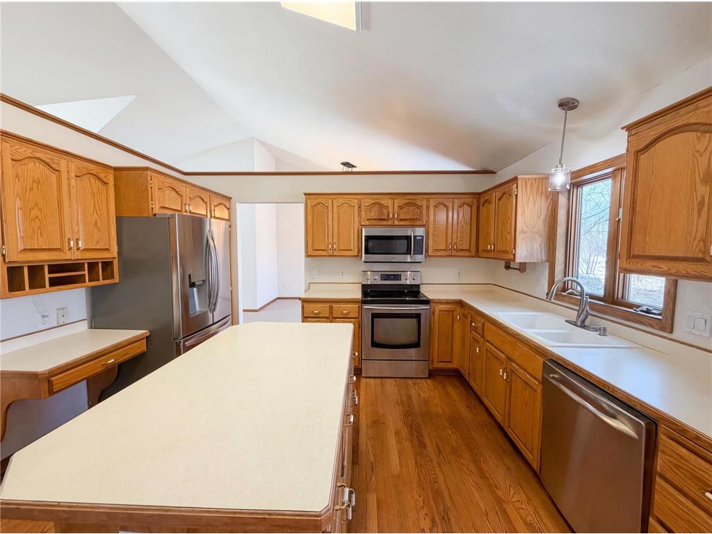 8433 Upland Lane N Maple Grove MN 55311 7038526 image2