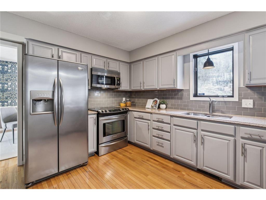 8435 137th Street W Apple Valley MN 55124 6647694 image1