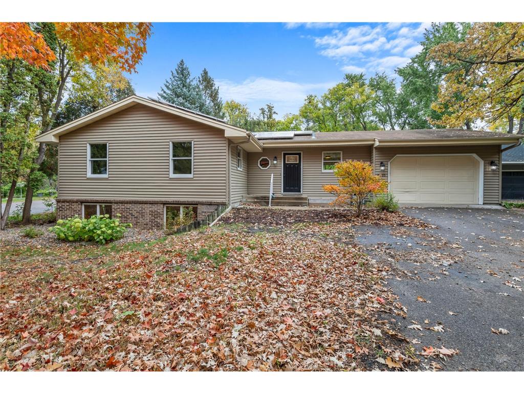 8435 Red Oak Drive, Mounds View, MN, 55112 MLS 6329085 Edina Realty