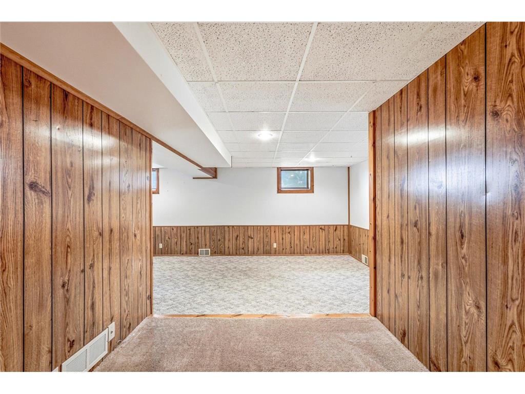 8435 Shadyview Lane N Maple Grove MN 55311 - Weaver 7001402 image26