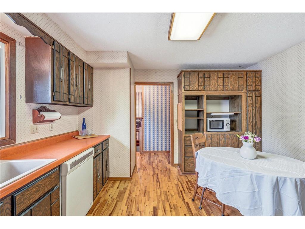 8435 Shadyview Lane N Maple Grove MN 55311 - Weaver 7001402 image9