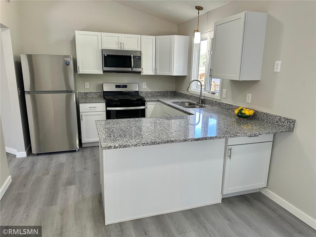 8437 Sheridan Avenue N Brooklyn Park MN 55444 6604956 image1