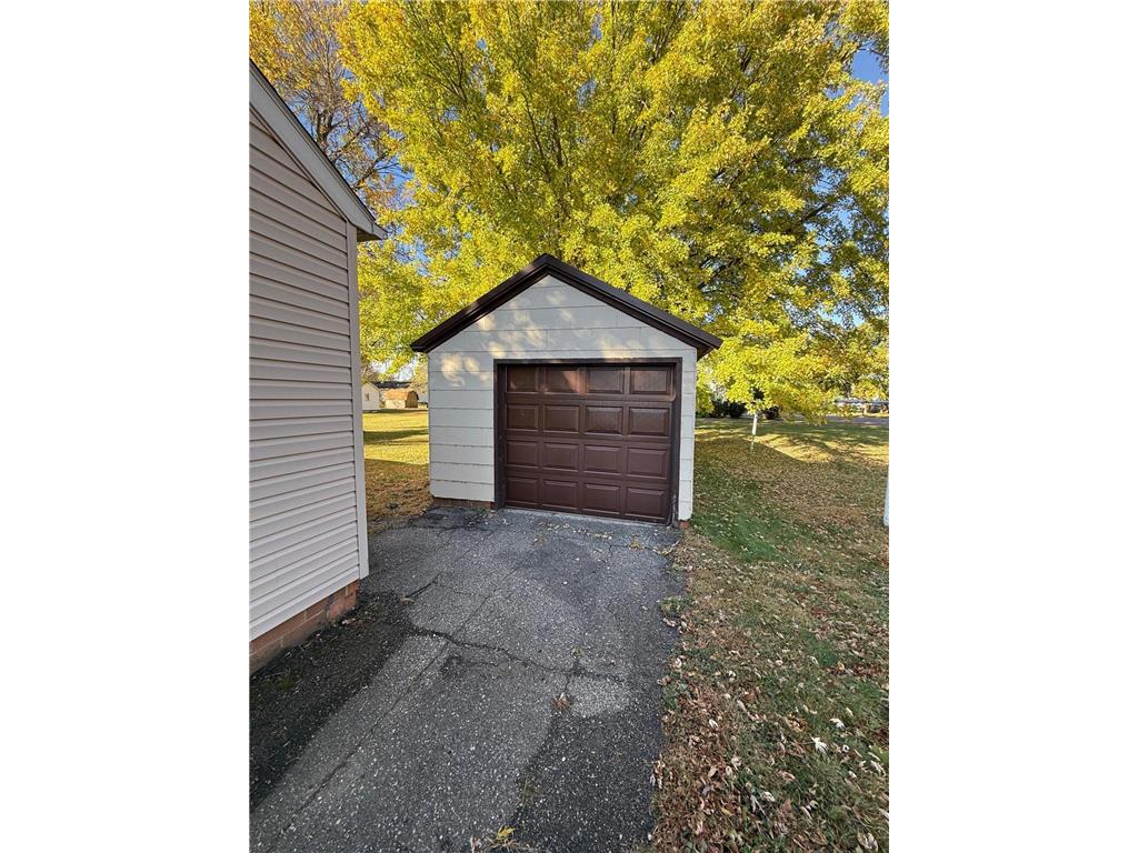 844 Cedar Avenue Westbrook MN 56183 6803281 image21