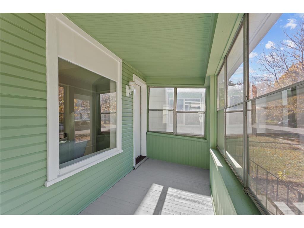 844 Howell Street N Saint Paul MN 55104 7001288 image18