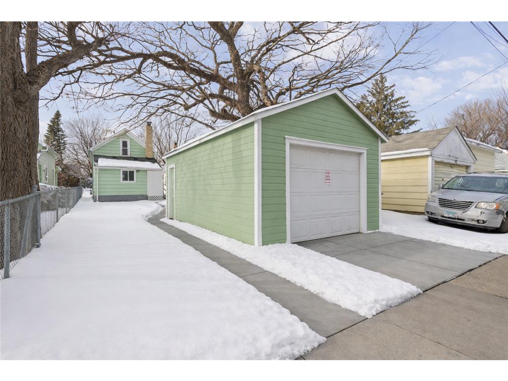 844 Howell Street N Saint Paul MN 55104 7001288 image21