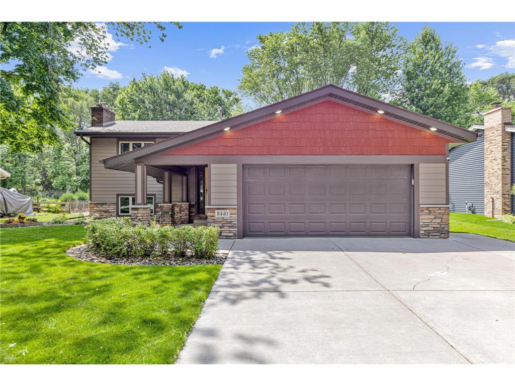 8440 Knollwood Drive Mounds View MN 55112 6724518 image1