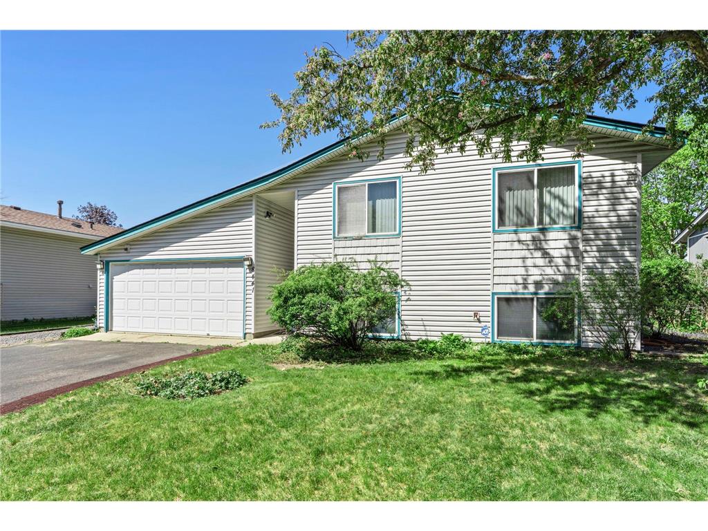 8441 Idaho Avenue N Brooklyn Park MN 55445 7073246 image8