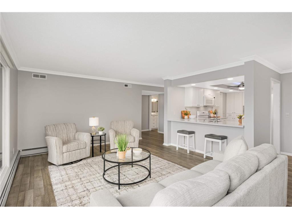 8441 Irwin Road #103 Bloomington MN 55437 6672914 image1