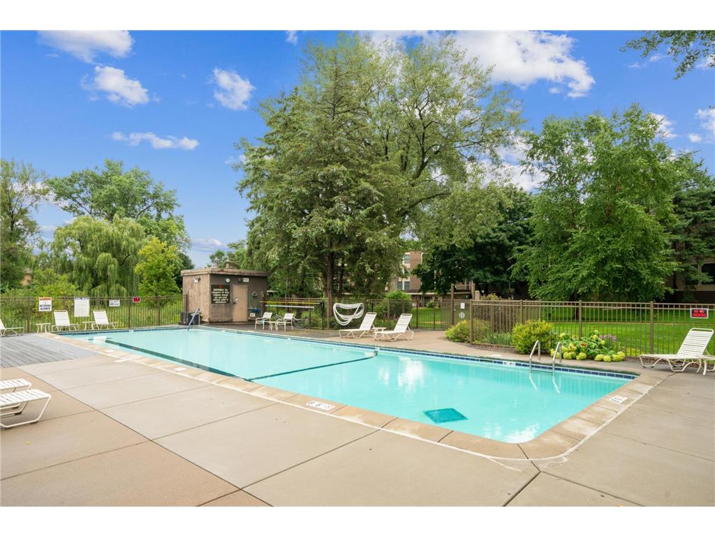 8441 Irwin Road #110 Bloomington MN 55437 7018942 image25