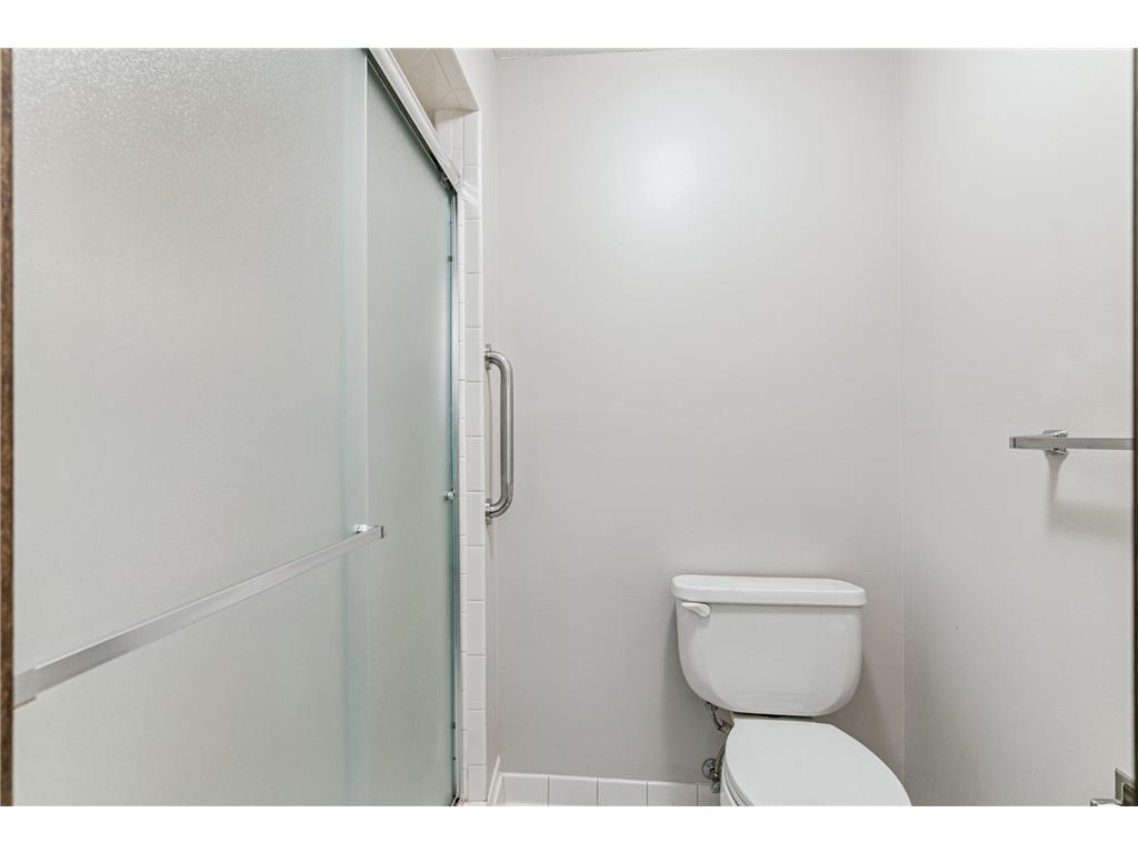 8441 Irwin Road #110 Bloomington MN 55437 7065032 image17