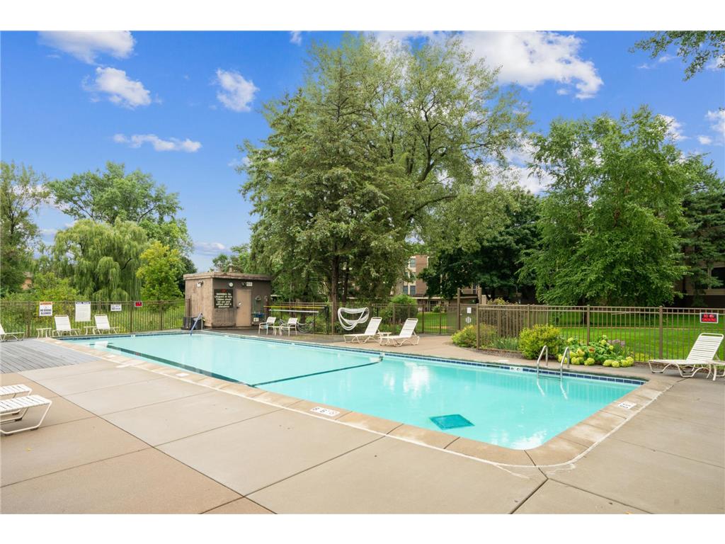 8441 Irwin Road #110 Bloomington MN 55437 7065032 image25