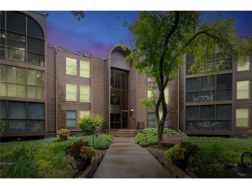 8441 Irwin Road #110 Bloomington MN 55437 7065032 image32